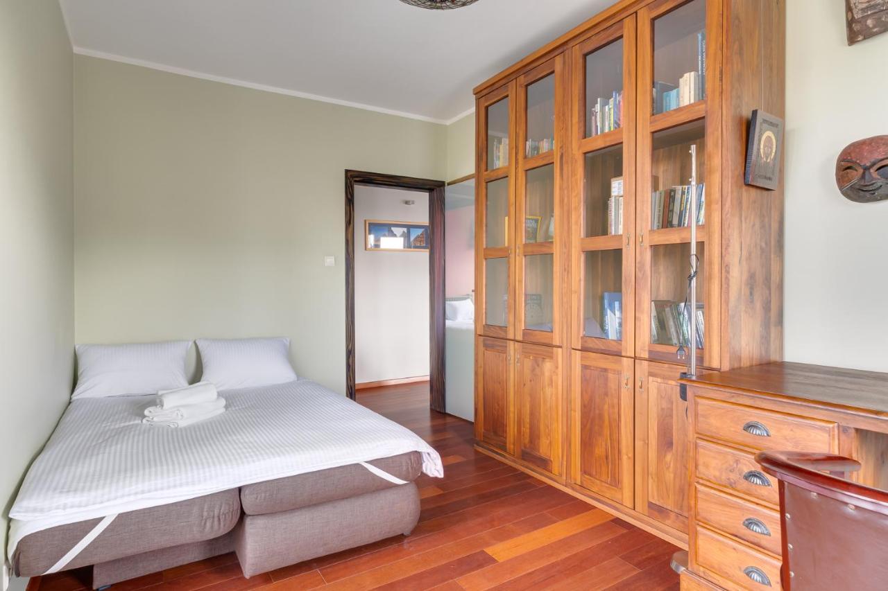 Lasek Marcelinski 2-Bedroom Apartment พอซนาน ภายนอก รูปภาพ