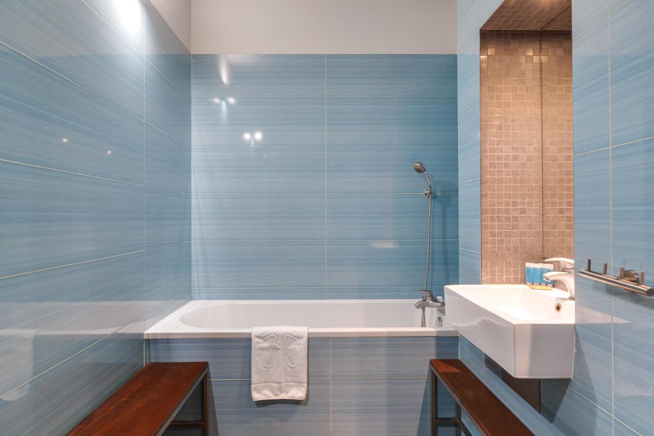 Lasek Marcelinski 2-Bedroom Apartment พอซนาน ภายนอก รูปภาพ